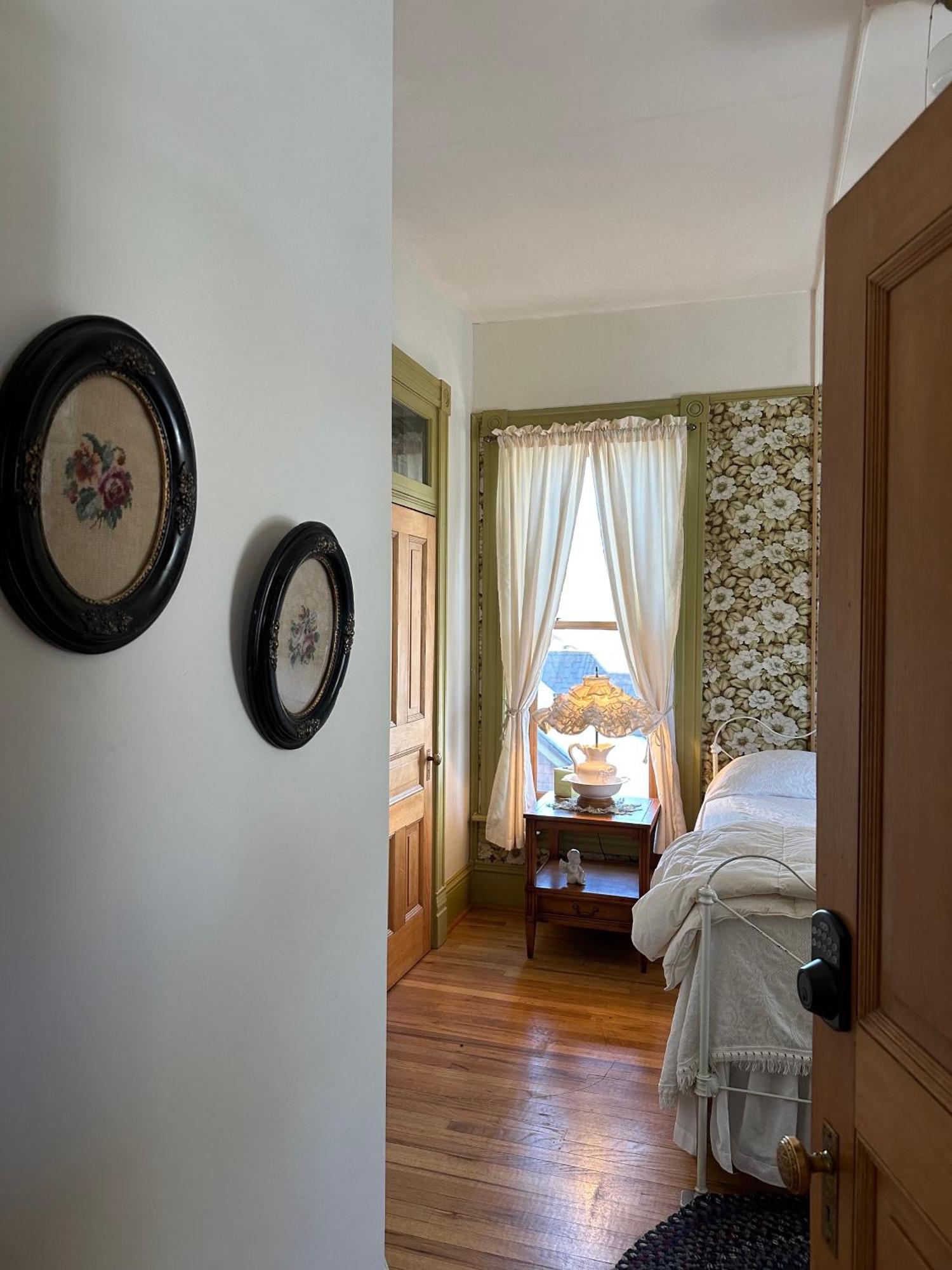 Gable House Bed And Breakfast Inn Durango Exterior photo